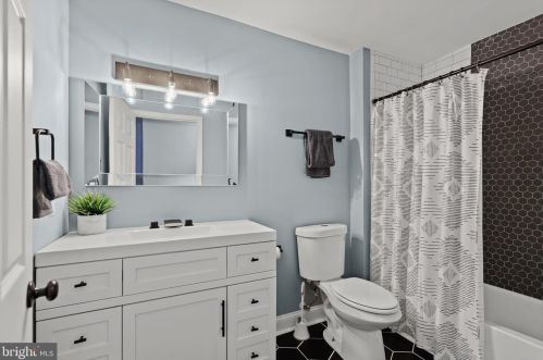 2713 Fallsmont Dr, Fallston MD  21047-2248 exterior