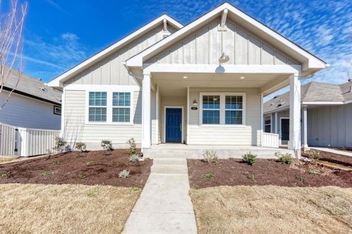 1209 Goforth Rd, Uhland TX  78640-4733 exterior