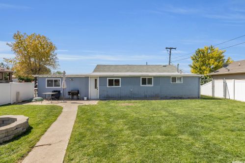 819 300, Woodland Hills UT 84653-9423 exterior