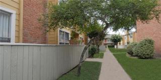 5801 Hollister St, Houston TX  77040-5711 exterior