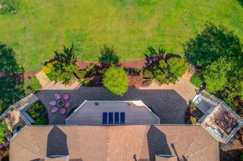 1126 Shoreline Dr, Jefferson GA  30549-2142 exterior