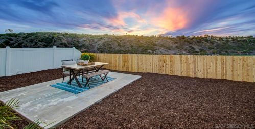 2956 Courser Ave, San Diego, CA 92117-3603