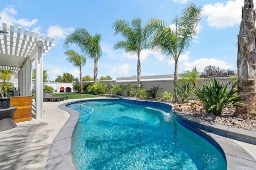 32171 Cala Torrente, Temecula CA  92592-3649 exterior