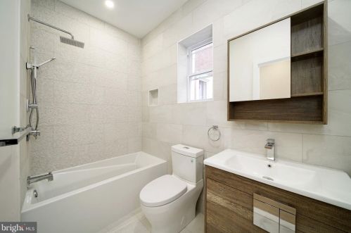 5409 Larchwood Ave, Philadelphia PA 19143-1907 exterior