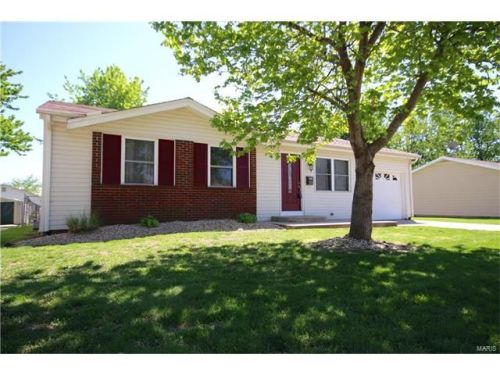 116 Rosewood Dr, Otterville, IL 62052-2372