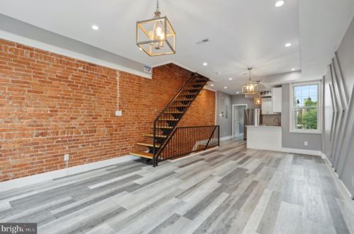 1711 27th St, Philadelphia, PA 19121-2824