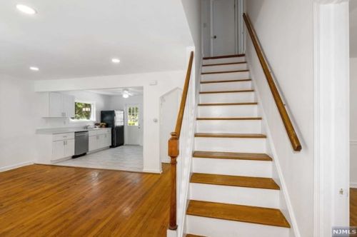 336 Eastside Ave, Ridgewood NJ  07450-5331 exterior