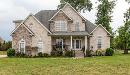 2465 Janell Trl, Murfreesboro, TN 37128-5200
