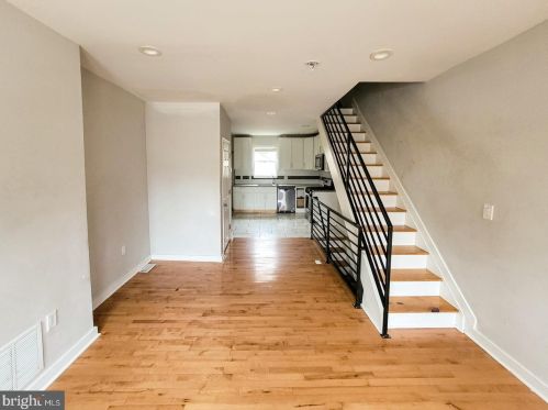 1311 31st St, Philadelphia, PA 19121-4403