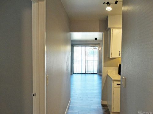5995 Hampden Ave, Denver CO  80227-5417 exterior