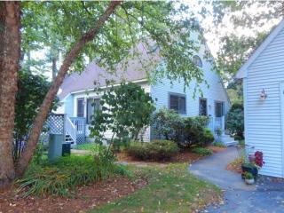 1 Grouse Ln, Merrimack, NH 03054-2876