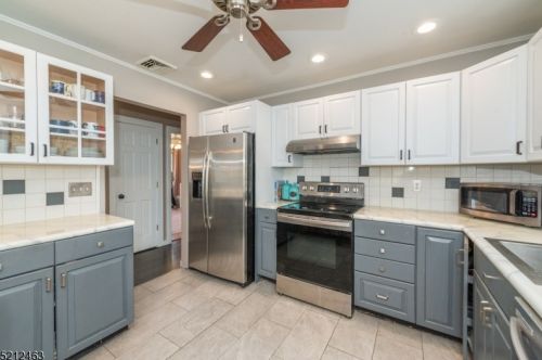 11 Appio Dr, Dover NJ  07869-2401 exterior