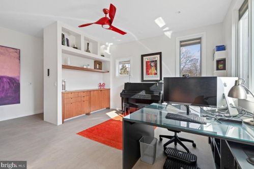 46 Leavitt Ln, Princeton NJ  08540-3921 exterior