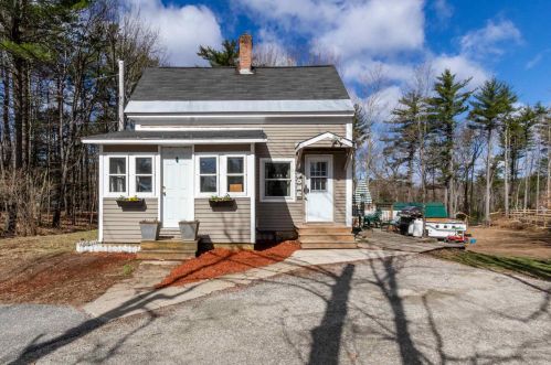 9 Heath St, Newton, NH 03858-3401