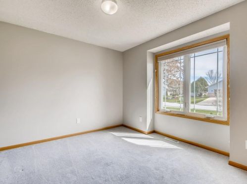 3231 Black Oak Dr, Saint Paul MN  55121-2334 exterior