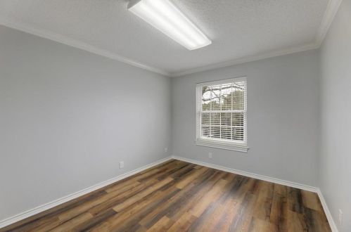 7704 Basil Dr, Austin TX  78750-7930 exterior