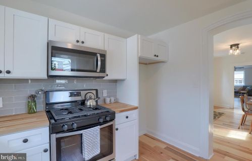 618 1st St, Lancaster PA  17603-3622 exterior