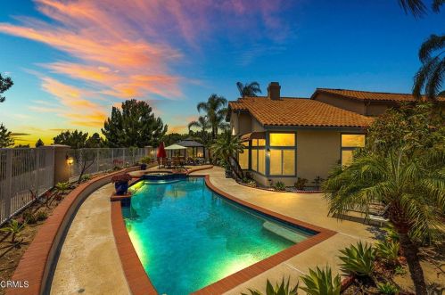 1003 Calle Azul, Glendale, CA 91208-3057