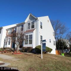 1922 Wicklow Ct, Woodbridge, VA 22191-3458