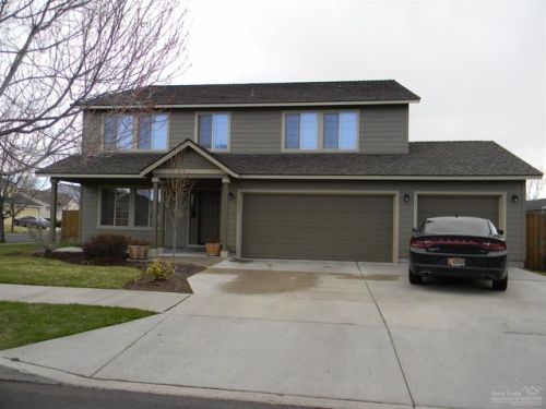 1320 Redwood Ave, Eagle Crest OR  97756-1078 exterior
