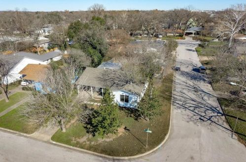 1000 Alegria Rd, Austin TX  78757-3218 exterior