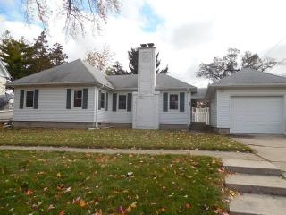 111 West St, Peotone, IL 60468-9149