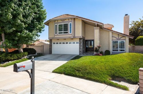 2594 Roxy St, Simi Valley, CA 93065-1534