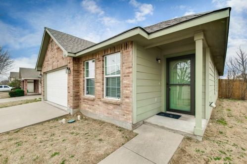 308 Crescent Ridge Dr, Fort Worth TX  76140-6575 exterior