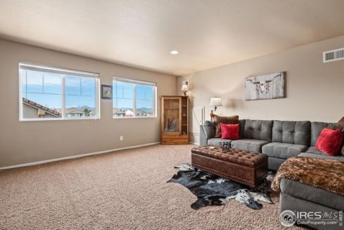 4927 Saddlewood Cir, Loveland CO 80534-8219 exterior