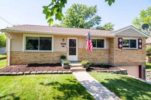 2267 Deblin Dr, Cincinnati OH  45239-5678 exterior