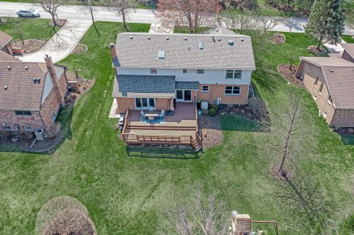 475 87th St, Willowbrook IL  60527-8361 exterior