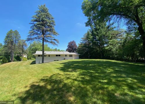 1366 Cummings Ln, Saint Paul MN  55112-3629 exterior