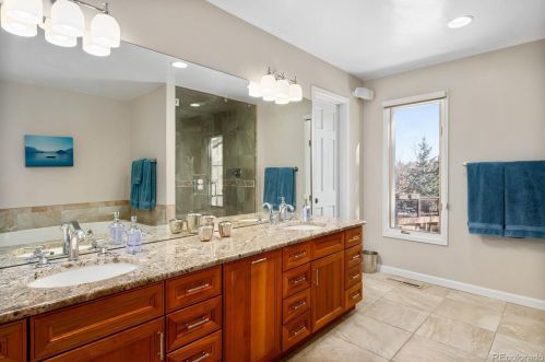 6068 Clinton Ct, Englewood CO 80111-5217 exterior