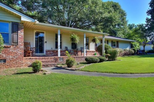 2279 Flat Shoals Rd, Conyers, GA 30013-1935