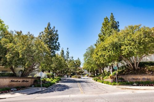 5744 Oak Bend Ln, Calabasas, CA 91377-5654