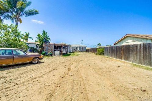 1137 Alpine Ave, Chula Vista CA  91911-3302 exterior