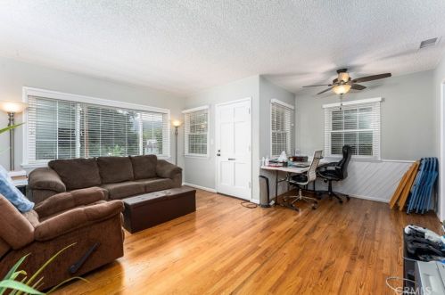 3637 1st Ave, Glendale CA  91214-2429 exterior