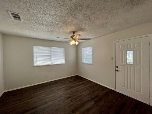 5641 Conroy St, Fort Worth TX  76134-2209 exterior