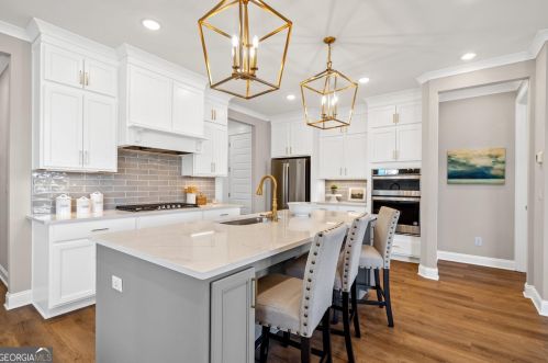 1120 Silverton Dr, Reynolds Plantation, GA 30642-6158