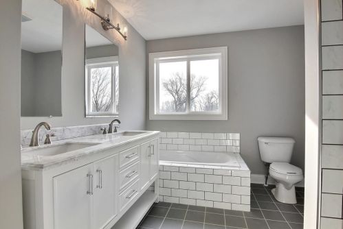 1100 Virginia St, Hobart IN  exterior