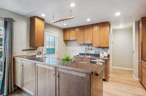 1964 Oswego Way, Aurora CO 80014-1188 exterior