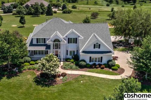 19001 Shongaska Rd, Bennington, NE 68007-6022