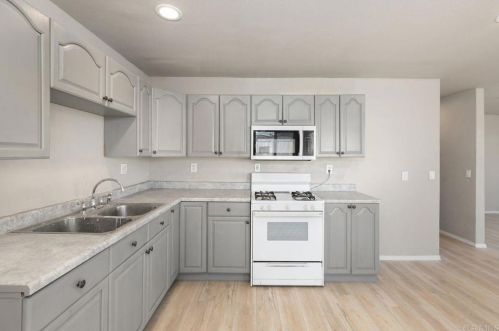 172 Palomar St, Chula Vista CA  91911-3433 exterior