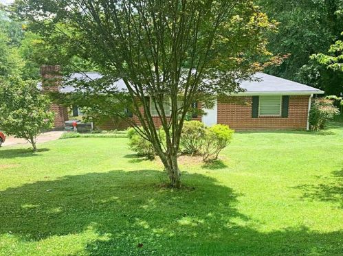 6532 Roberta St, Lithia Springs, GA 30122-1236