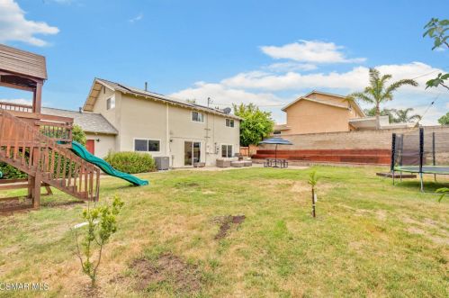 2839 Elizondo Ave, Simi Valley CA 93065-4615 exterior