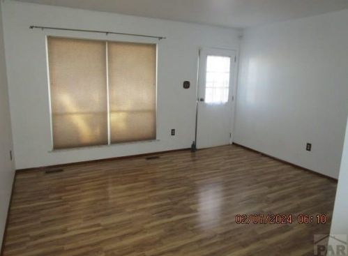 139 Gamble Ln, Pueblo, CO 81001-1914