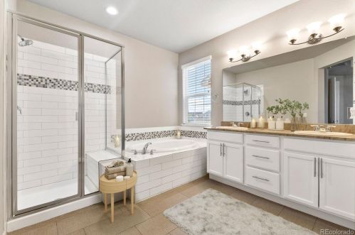 6632 Muscadine Ct, Denver CO  80016 exterior