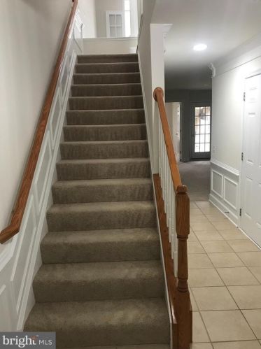 2412 Terra Cotta Cir, Herndon, VA 20171-4692