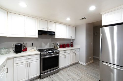 3911 Dalley Way, Riverside CA  92509-2707 exterior