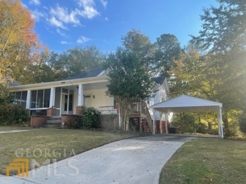 313 5th St, Manchester, GA 31816-2020